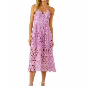 NWOT Astr Lace Spaghetti Strap Midi Dress